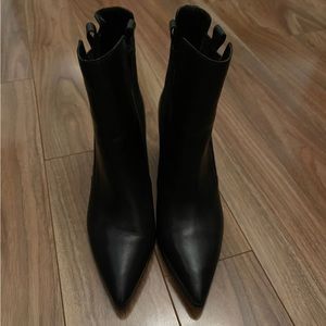 Kendall & Kylie Black Chunk Heel Ankle Boot - Size 10